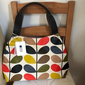 NWT Orla Kiely Classic Multistem Zip Shoulder Bag